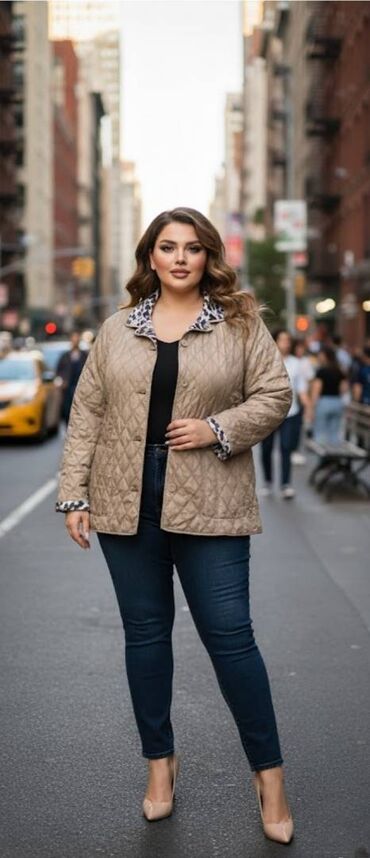 женские бабуши: Продаются женские куртки. Каждая по 20. Размеры 38-40, 44-46,50-52