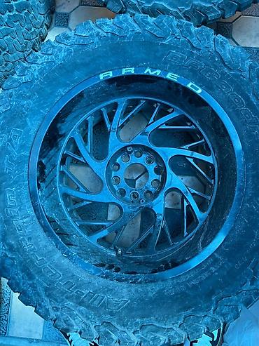 range: Комплект колёс для внедорожника: - Шины BFGoodrich All-Terrain T/A — 6