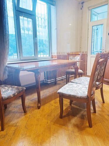 Masalar: Qonaq otağı üçün, İşlənmiş, 4 stul