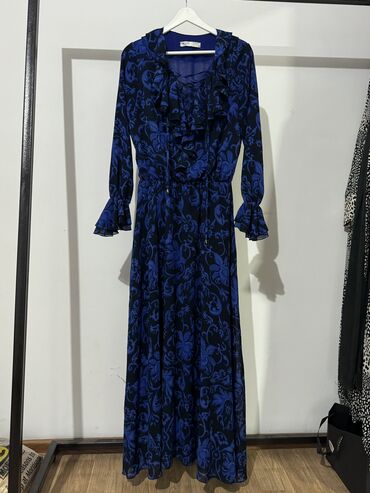 чёрное платье 38 размер: Вечернее платье, А-силуэт, Длинная модель, Шифон, С рукавами, M (EU 38)
