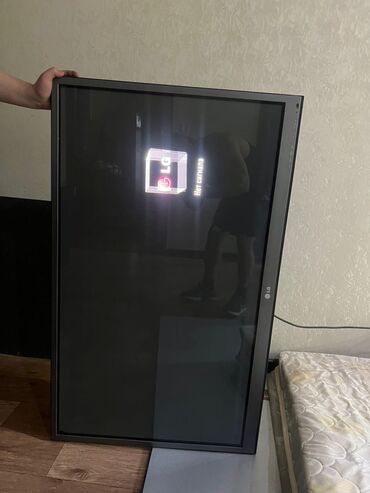 Телевизоры: Продаю телевизор lg плазма