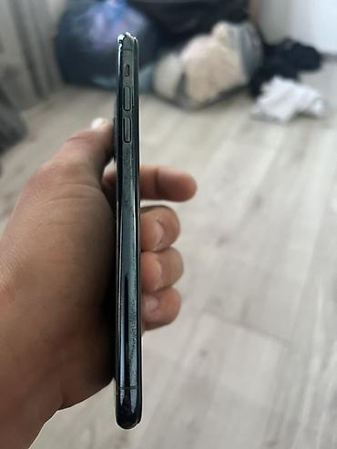 apple iphone se: Apple iPhone 11 Pro, цвет Midnight Green - Тройная основная камера 12 — 5