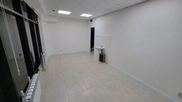 аренда офиса дешево: Сдаю Офис, 20 м², В бизнес центре, 1 линия