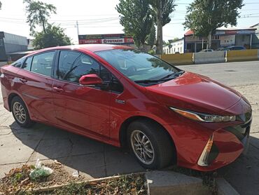 Toyota: Toyota Prius: 2018 г., 1.8 л, Вариатор, Гибрид, Хэтчбэк — 2
