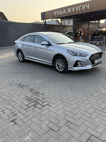 мотоциклы альфа: Hyundai Sonata: 2019 г., 2 л, Автомат, Газ, Седан