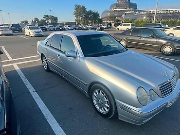 nissan satisi: Mercedes-Benz E 240: 2.4 l | 1999 il Sedan — 1