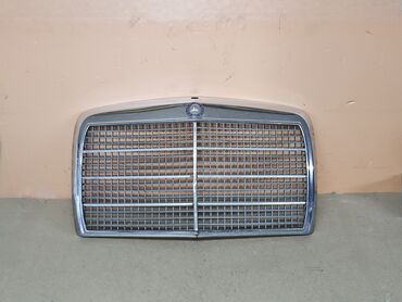 televizor 115 sm: Решетка радиатора Mercedes-Benz 1970 г., Б/у, Оригинал