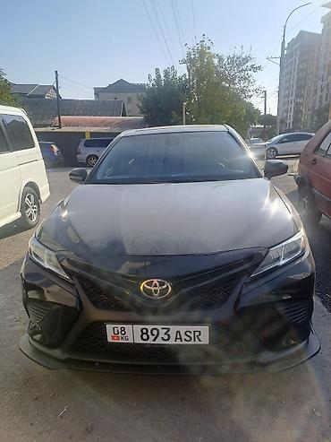 Toyota Camry: 2017 г., Седан