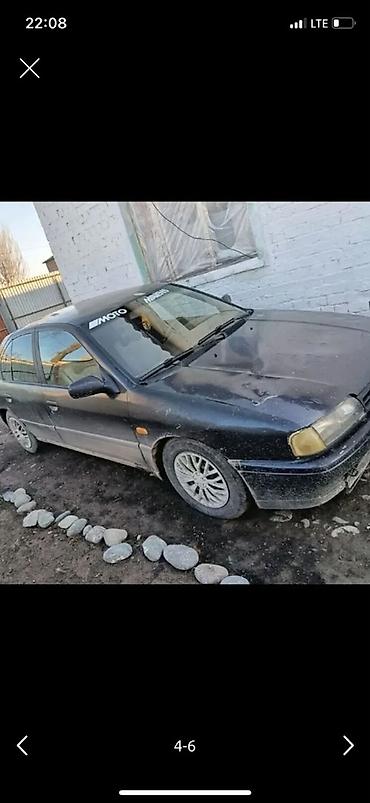 лада 2104: Nissan Primera: 1994 г., 2 л, Лифтбек — 2