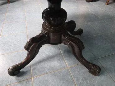 Setovi stolova i stolica: Sto u odlicnom stanju. Duzina 135 cm Sirina 100 cm Visina 77 cm — 12