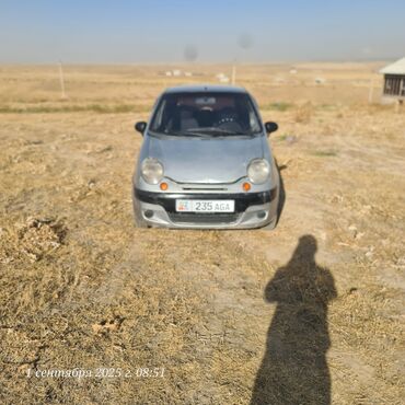 б у рейлинги багажник на хундай туксон бишкек: Хэтчбек Chevrolet Spark серебристого цвета, представленный на