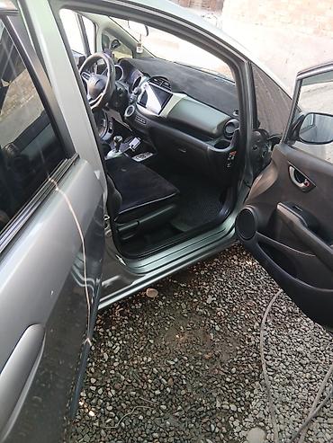 дамкрат на фит: Honda Fit: 2010 г., 1.4 л, Робот, Бензин, Хэтчбэк — 7