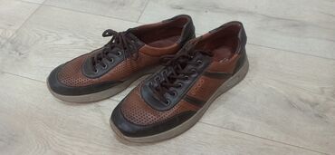 heelys роликовые кроссовки: Кроссовки Ecco, кожа, размер 39, б.у. 
590 сом