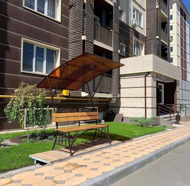 продажа 1 комнатную квартиру в бишкеке: 1 бөлмө, 47 кв. м, 106-серия жакшыртылган, 1 кабат, Евроремонт
