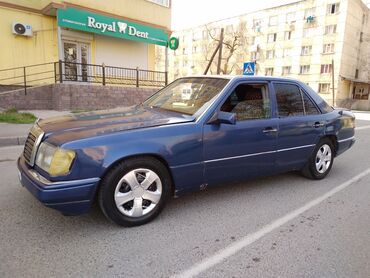 Mercedes-Benz: Mercedes-Benz 230: 1992 г., 2.3 л, Механика, Бензин, Седан