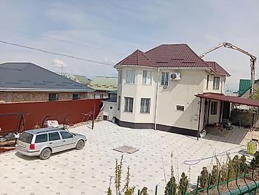 кладовка: Продается Двухэтажный большой дом. 4 сотки по красной книге — 7