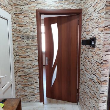 Otaq qapıları: Qapı taxtadan ölçüsü 205x86 sm ünvan Əhmədli Diaqnoz tibb mərkəzinin