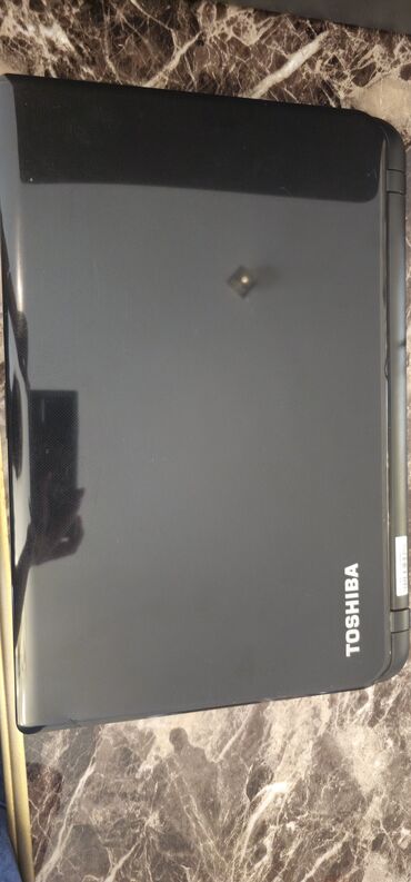 işlenmiş notebooklar: İşlənmiş Toshiba, 15.4 ", Intel Core i3, < 128 GB, Ünvandan götürmə
