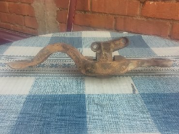 Auto delovi: Nosac menjaca 5 brzina kompletan Lada Niva. Polovno, ocuvano — 5