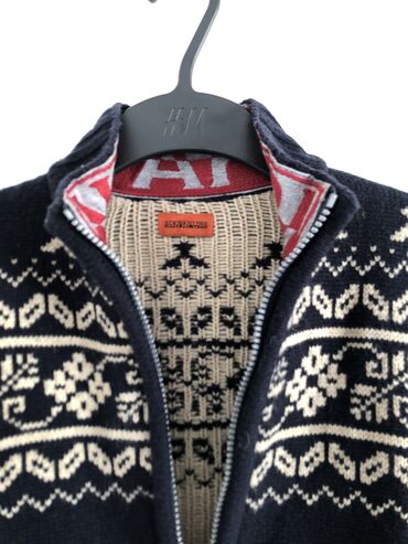 Dečija odeća i obuća: Dečiji džemper Napapijri
Original veličina 6