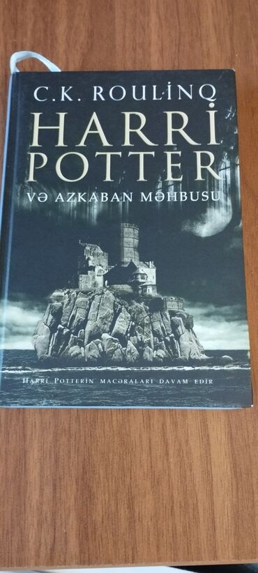 harry potter kitabı: Harry Potter və Azkaban Məhbusu. Az işlənib. Metrolara çatdırılma