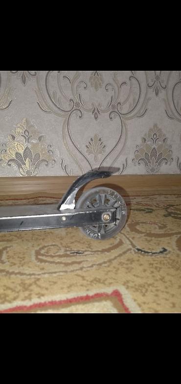 w210 sükanı: Uşaq üçün 2 təkərli skuter -!!! TƏCİLİ SATILIR!!! Hər şey işləyir! — 4