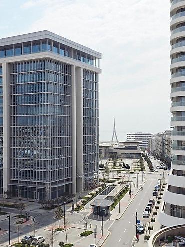 memar ajami 2: Ağ şəhər, 3 otaqlı, Yeni tikili, 177 kv. m — 1