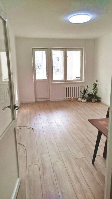 Продажа квартир: 2 комнаты, 77 м², Индивидуалка, 3 этаж, Косметический ремонт