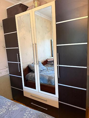 Спальные гарнитуры: Səliqəli işlədilib təzə kimidir. Yenisi alındığı üçün satılır. 1 ədəd — 2