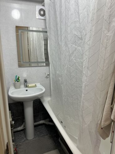купить дом в ипотеку без первоначального взноса: 57 кв. м, 2 бөлмө, Унаа токтотуучу жай, Забор, тосулган