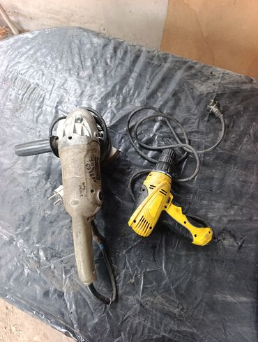 набор для инструментов: Набор электроинструментов: 1) Угловая шлифмашина (болгарка) -