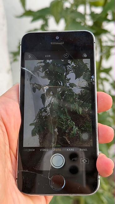 i̇pone 5s: IPhone 5s, Gümüşü, Qırıq — 4