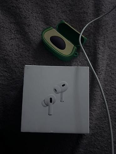 airpods pro sag: Airpods pro 2 noqte cizigsiz shekilde kimi 2 defe gulaga taxilib sonra — 1