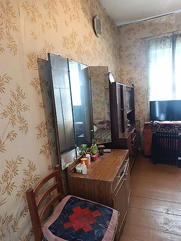 Продажа полдома: Продаётся пол дома в районе Старого толчка, ул. Щербакова 📍 Удобное — 8