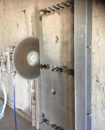plastik qapllar: Beton kəsmə - Beton deşmə xidməti Beton kubik kərpicdən qapı — 10