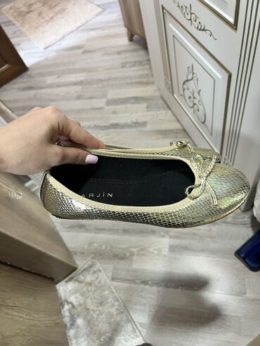 Çəkmələr: Baletkalar, Ölçü: 36, rəng - Gümüşü, Yeni