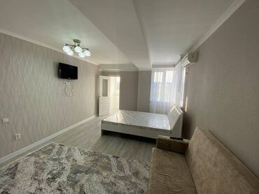 продается 3 комнатная квартира политех: 1 комната, 41 м², Элитка, 3 этаж, Евроремонт