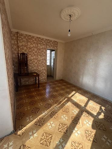 agsuda ev satilir: Kirayə verilir Neftcilər m 2 otaq . Qiymət münasibdi. Uzunmudətli — 9