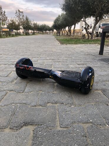 scooter elektron: Segway biraz cızıq var işləyir sağ ön ışıq qırılıb amma işləyir az