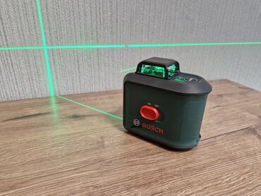 инструмент бу: Продаю лазерный уровень Bosch Universal Level 360 Зелёный луч