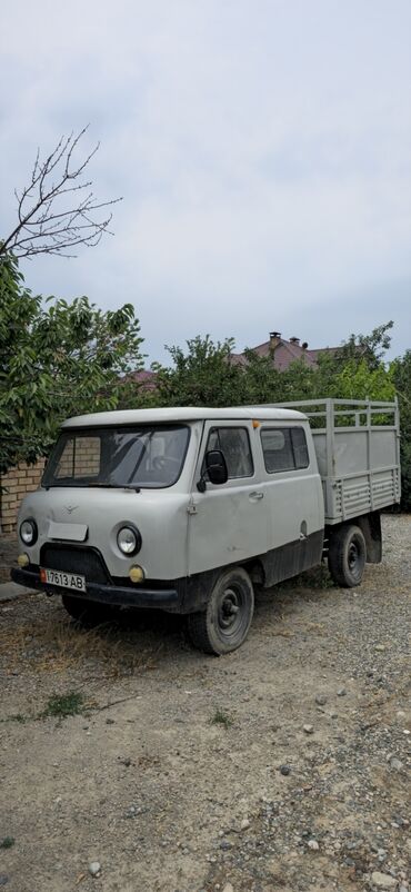 бузук машиналар: УАЗ 452 Buhanka: 2000 г., 2.4 л, Механика, Бензин, Пикап