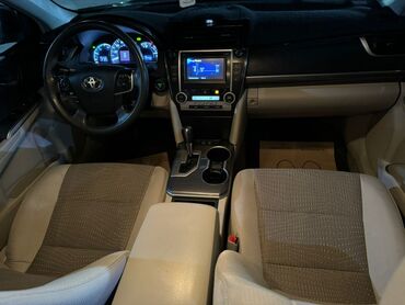 Toyota Camry: 2013 г., 2.5 л, Автомат, Гибрид, Седан