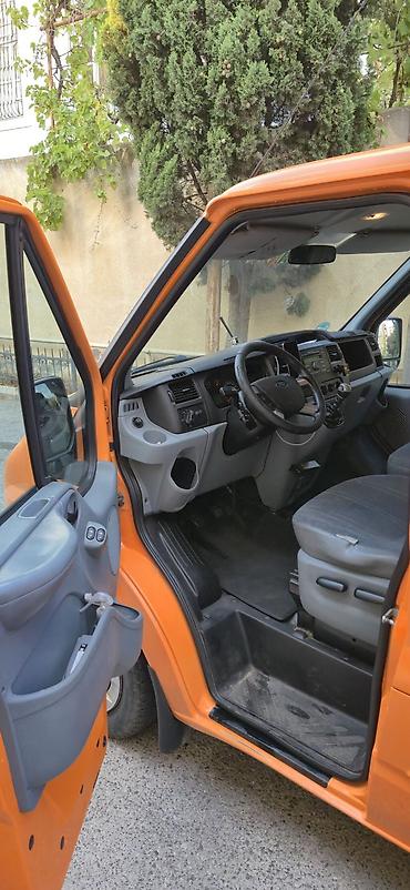 maşın nəqliyyat: Ford Transit soyuduculu yük furgonu - Marka/model: Ford Transit - — 6
