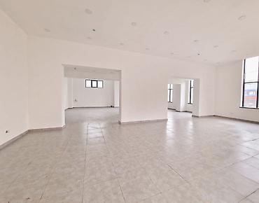150 m2 ofislər: Nərimanov rayonu, "Müzəffər Nərimanov" küçəsində əsas yolun üstündə — 3