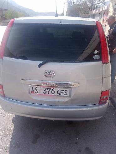 Toyota: Toyota Isis: 2005 г., Минивэн — 8