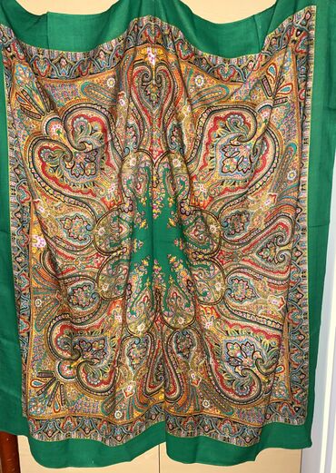 нижнее белье баку: Keçmişin yun ve tebii ipeyden olan şallaridir. 1. Teze saçaqli