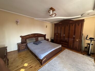 верблюжье одеяло текстиль: Спальный гарнитур, Б/у, Двуспальная кровать, Шкаф, Комод, Другая страна, Дерево, Бесплатная доставка, цвет - Красный