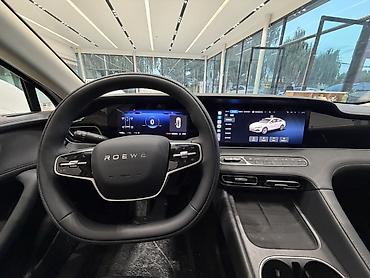 Roewe: Roewe : 2026 г., Автомат, Гибрид, Лифтбек — 8
