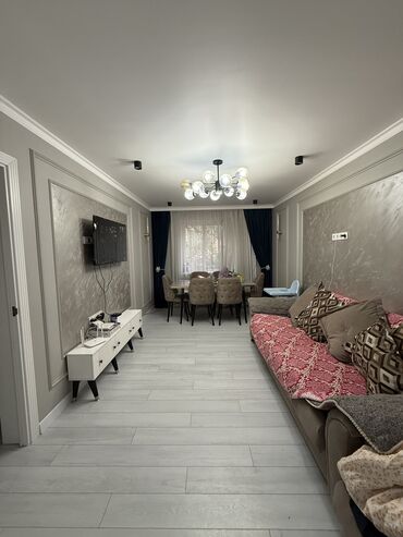 продаю дом село ак жол: 3 комнаты, 64 м², 103 серия, 1 этаж, Евроремонт