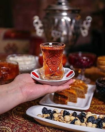 anbar reyisi: Xirdalanda Icra Hakimiyetine yaxin Cay Evine iwci xanim teleb olunur — 1